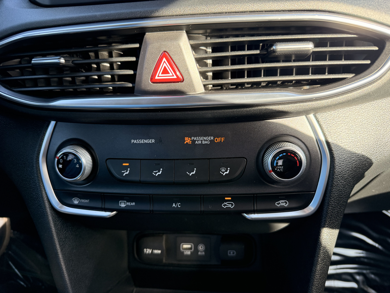 Hyundai Santa Fe SE 2.4L Auto FWD 2020