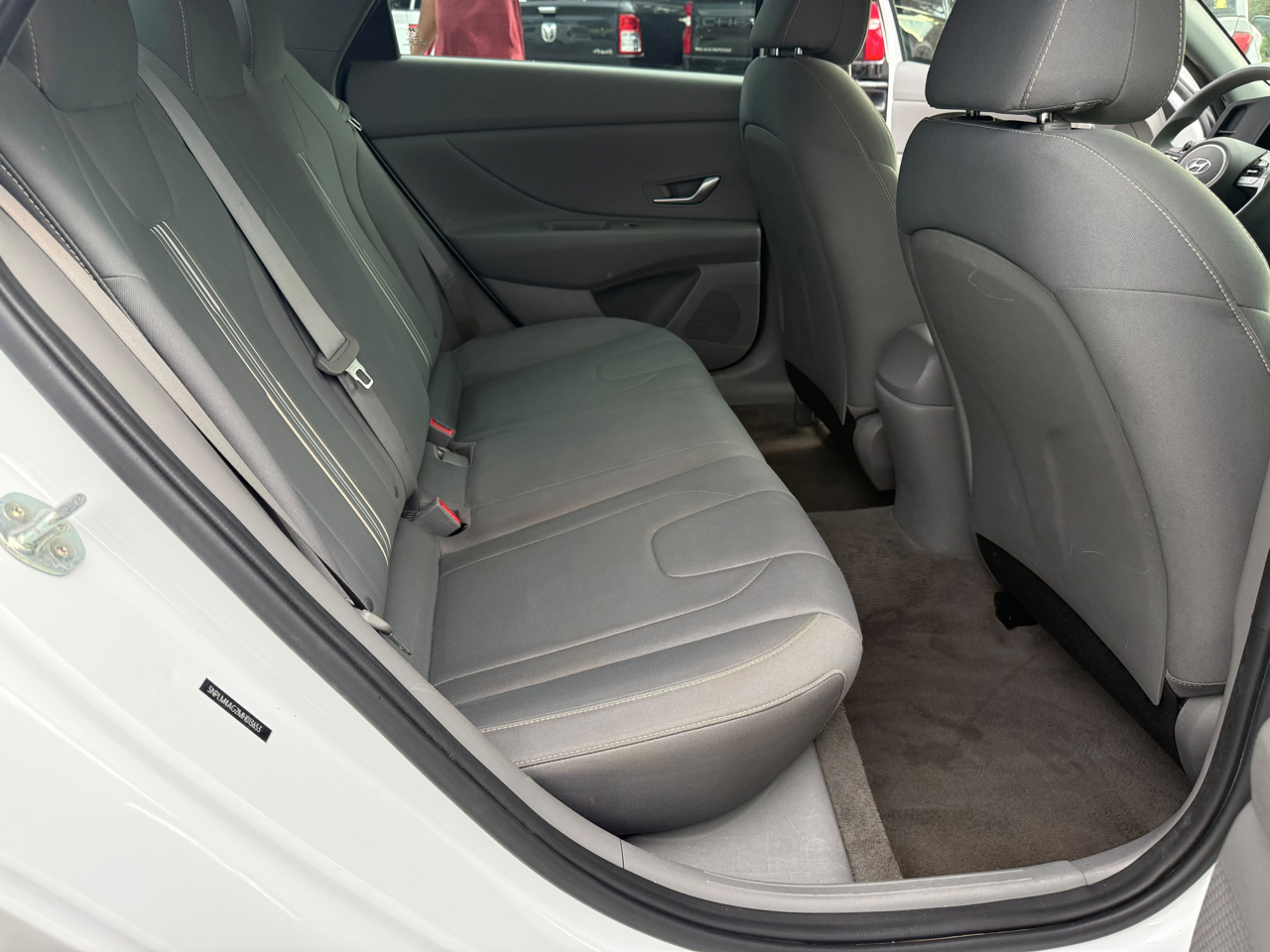 Hyundai Elantra SEL IVT *Ltd Avail* 2021