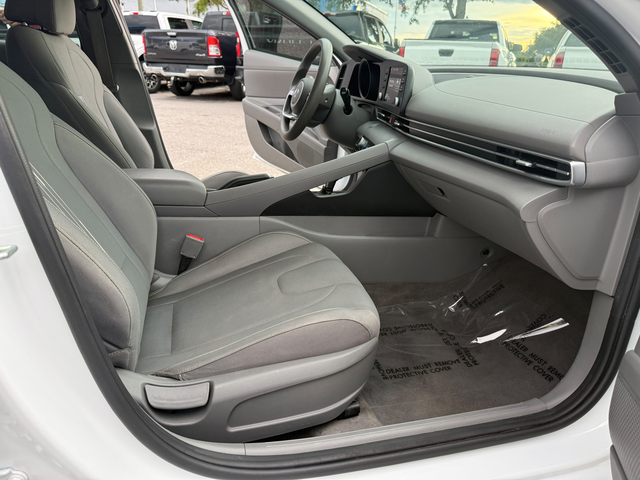 Hyundai Elantra SEL IVT *Ltd Avail* 2021