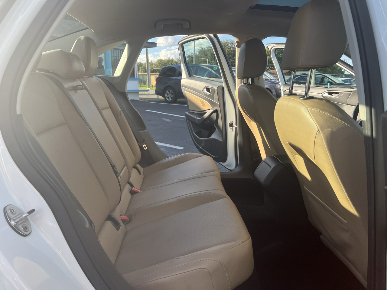 Volkswagen Jetta SEL Auto w/SULEV 2019