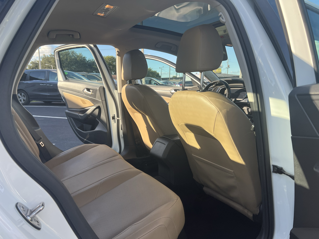 Volkswagen Jetta SEL Auto w/SULEV 2019