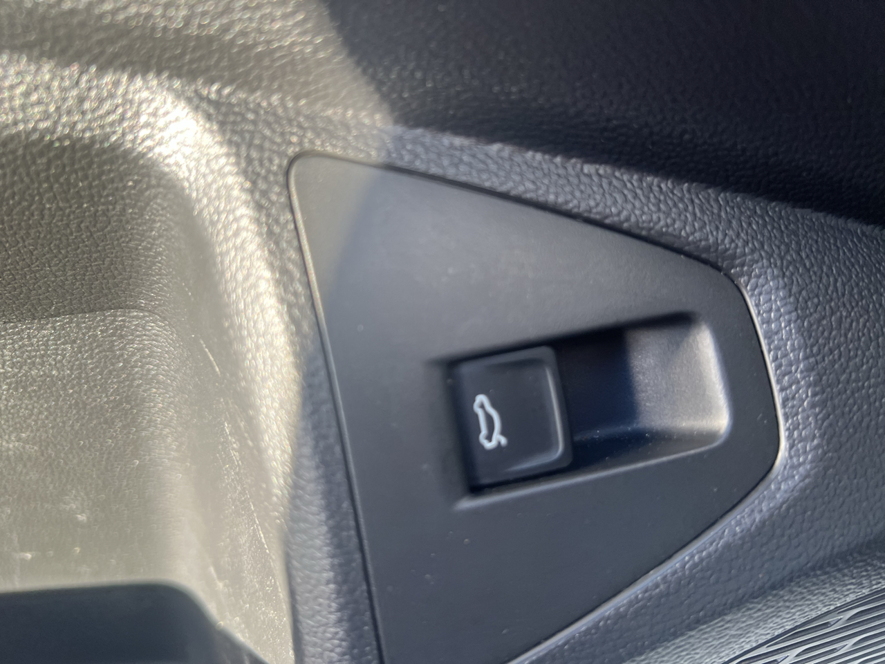 Volkswagen Jetta SEL Auto w/SULEV 2019