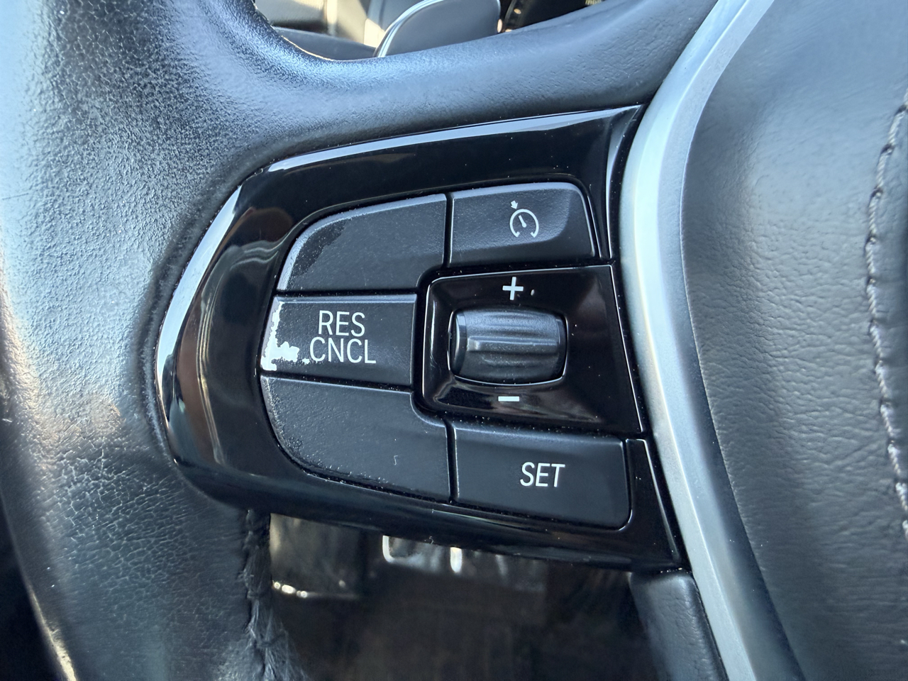 BMW 5 Series 4dr Sdn 530i RWD 2018