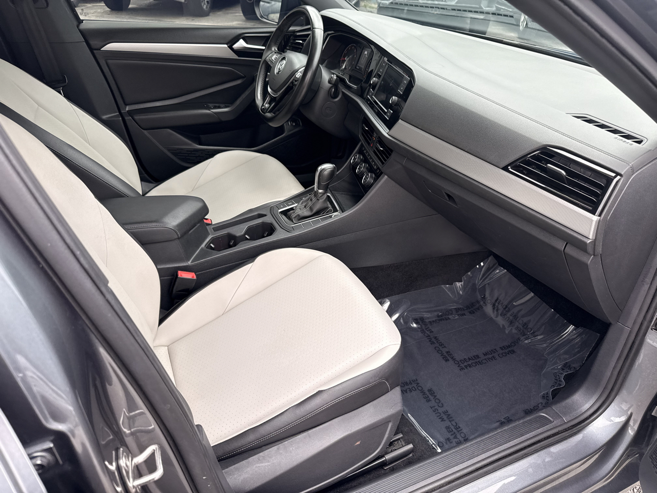 Volkswagen Jetta R-Line Auto w/SULEV 2019