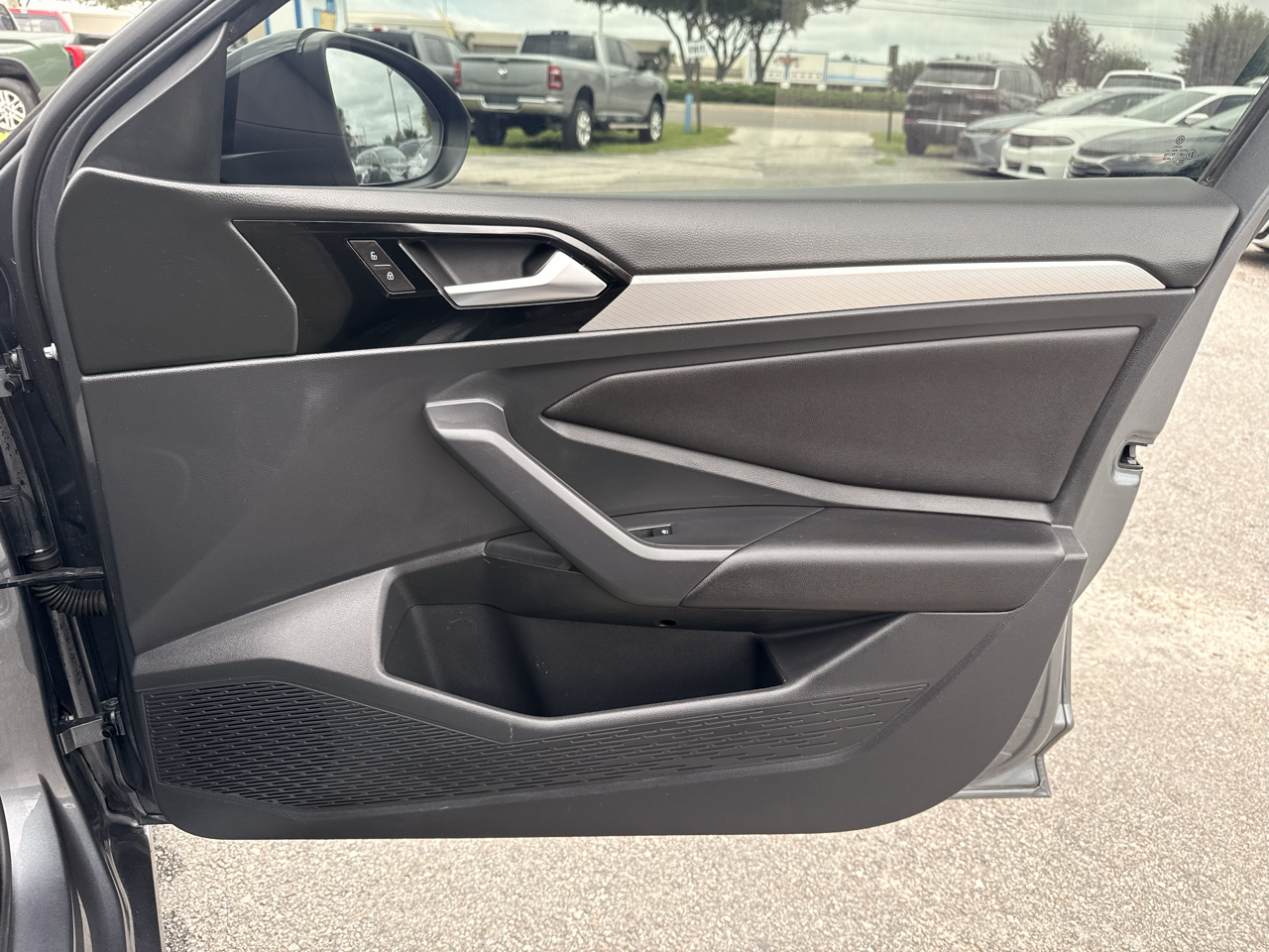 Volkswagen Jetta R-Line Auto w/SULEV 2019