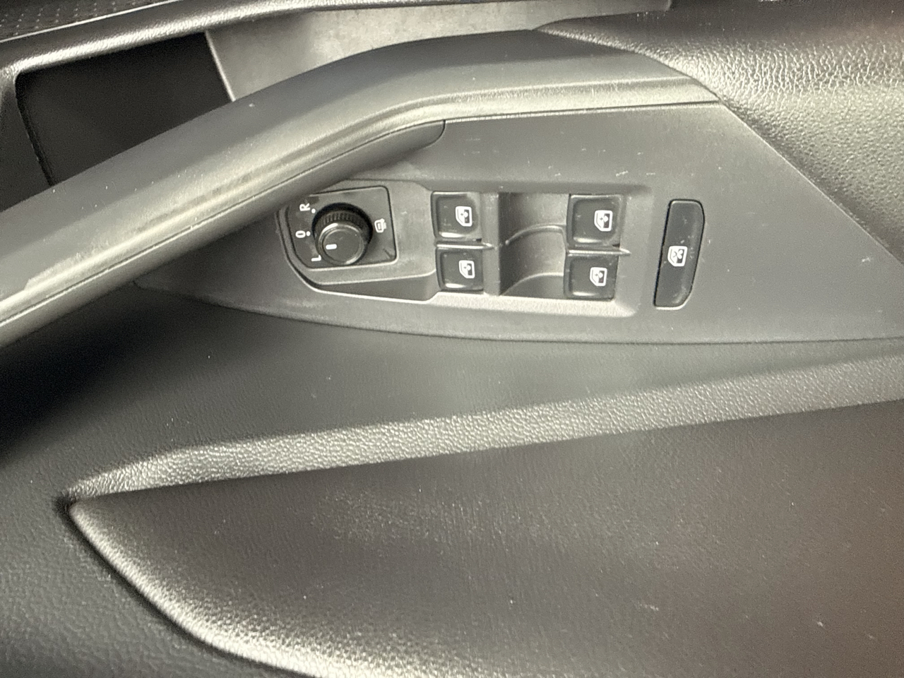 Volkswagen Jetta R-Line Auto w/SULEV 2019