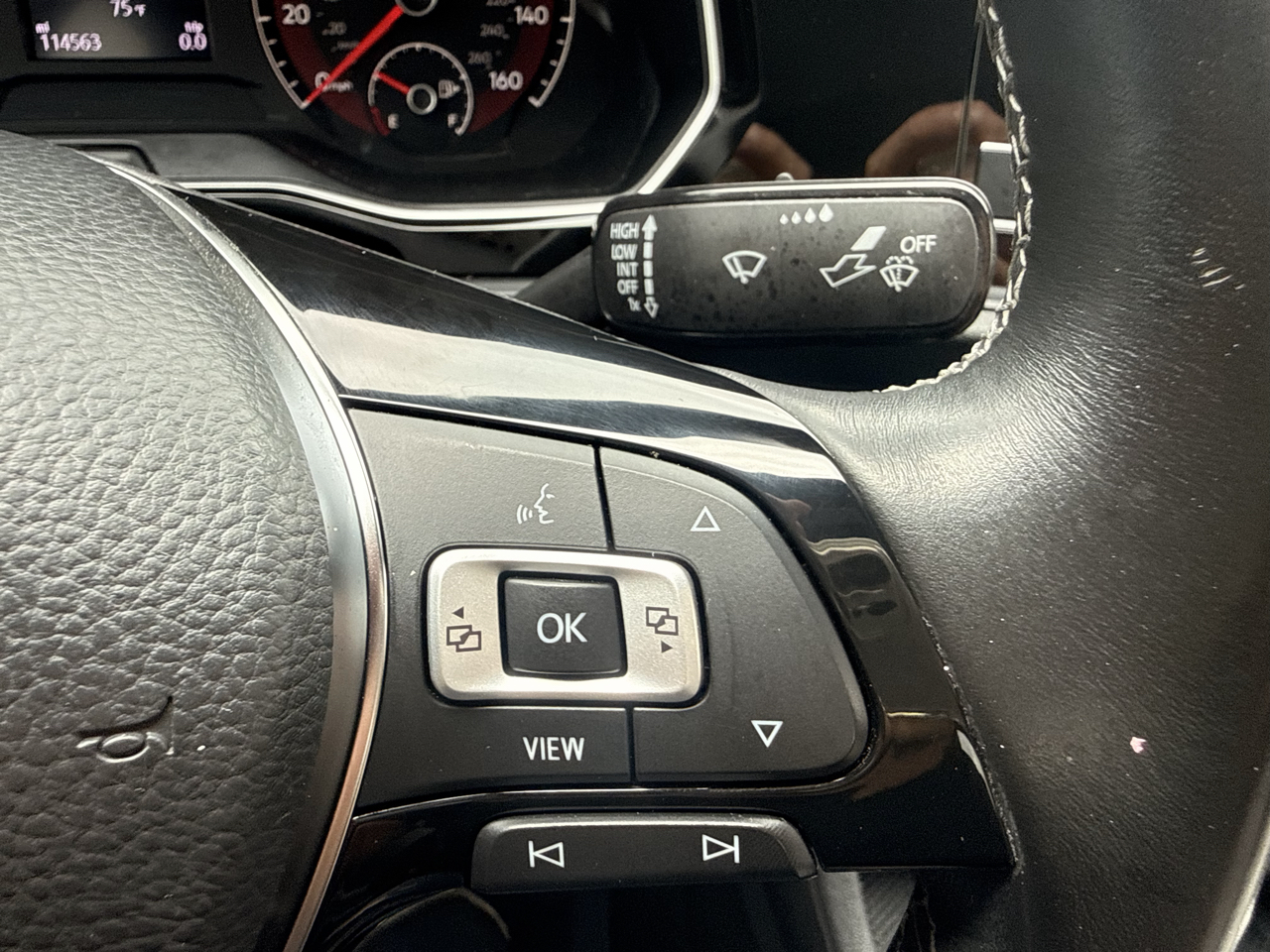 Volkswagen Jetta R-Line Auto w/SULEV 2019