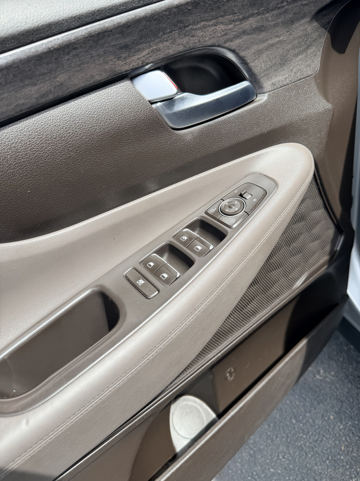 Hyundai Santa Fe SE 2.4L Auto FWD 2020