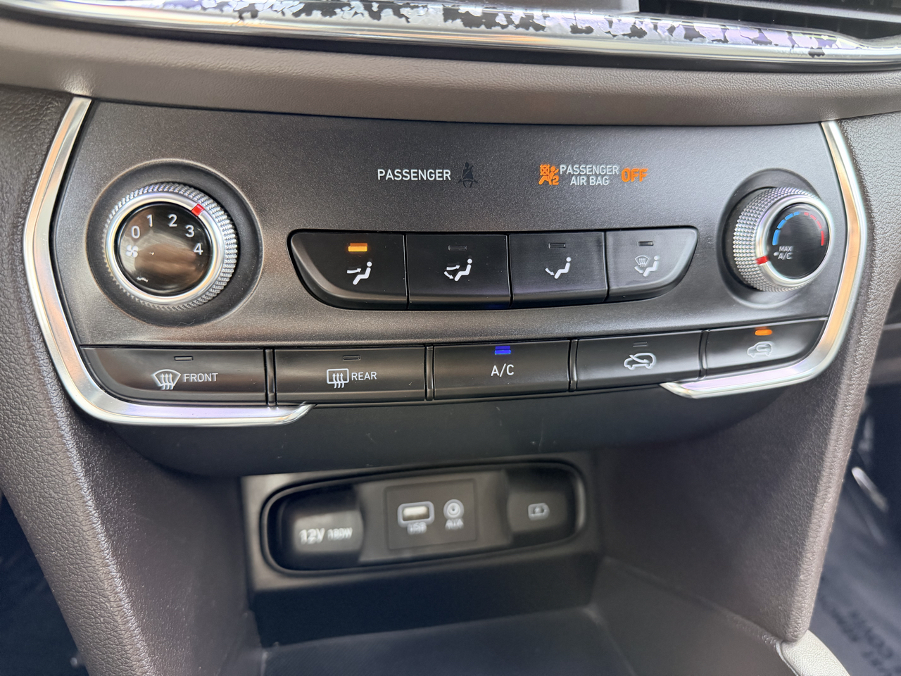 Hyundai Santa Fe SE 2.4L Auto FWD 2020