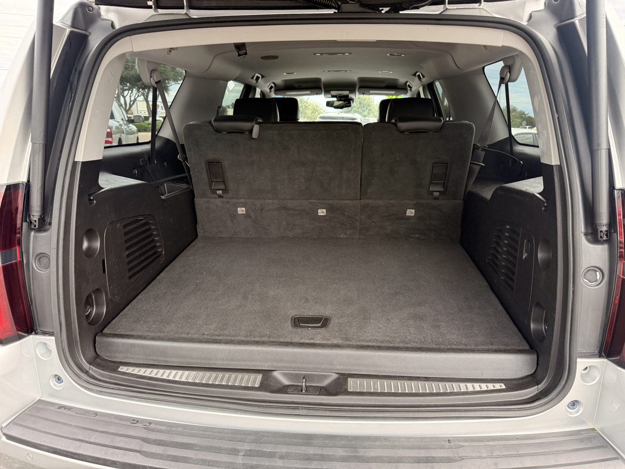Chevrolet Suburban 4WD 4dr LT 2015
