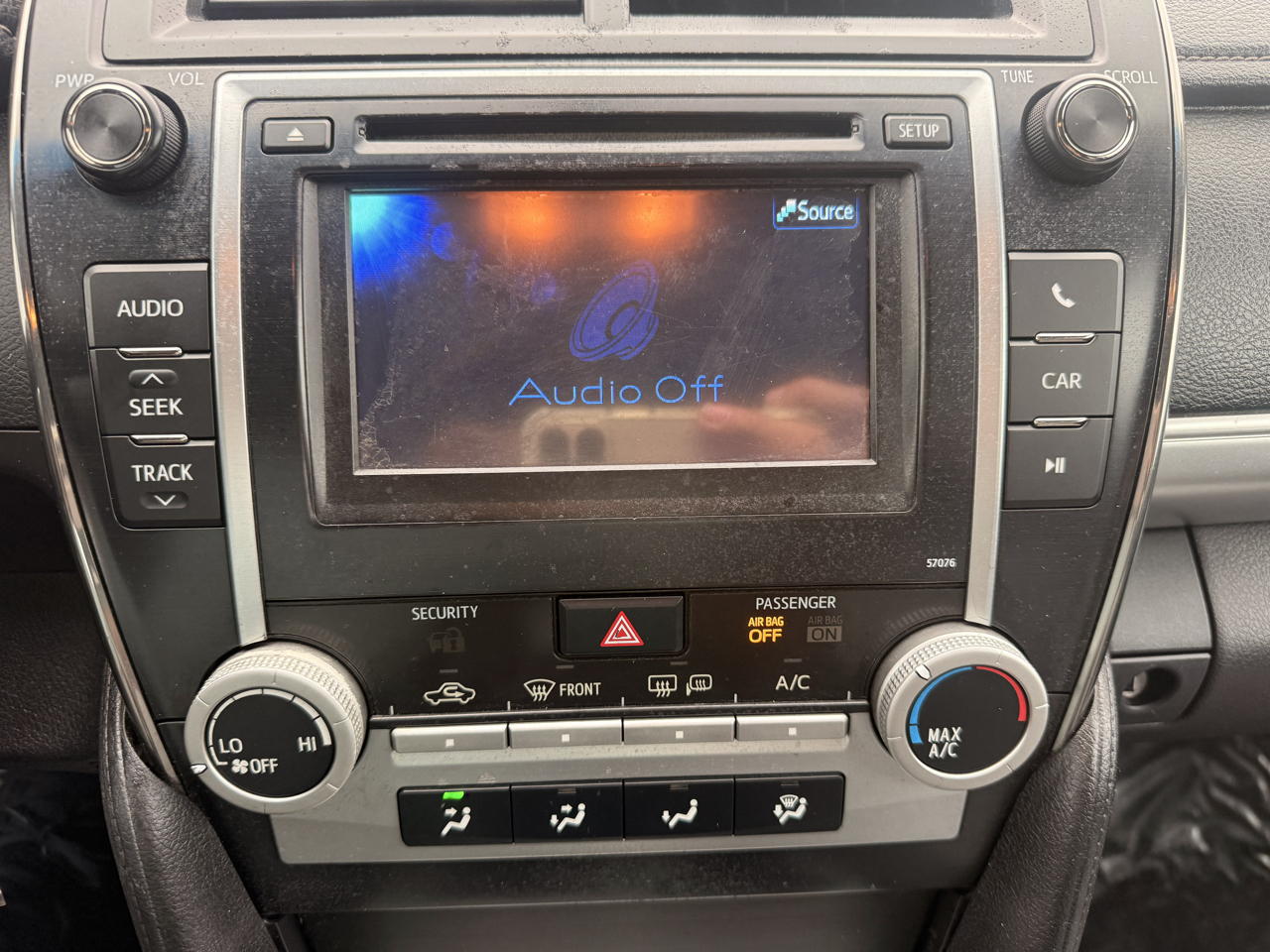 Toyota Camry 4dr Sdn I4 Auto SE w/Special Edition Pkg (Natl) 2013