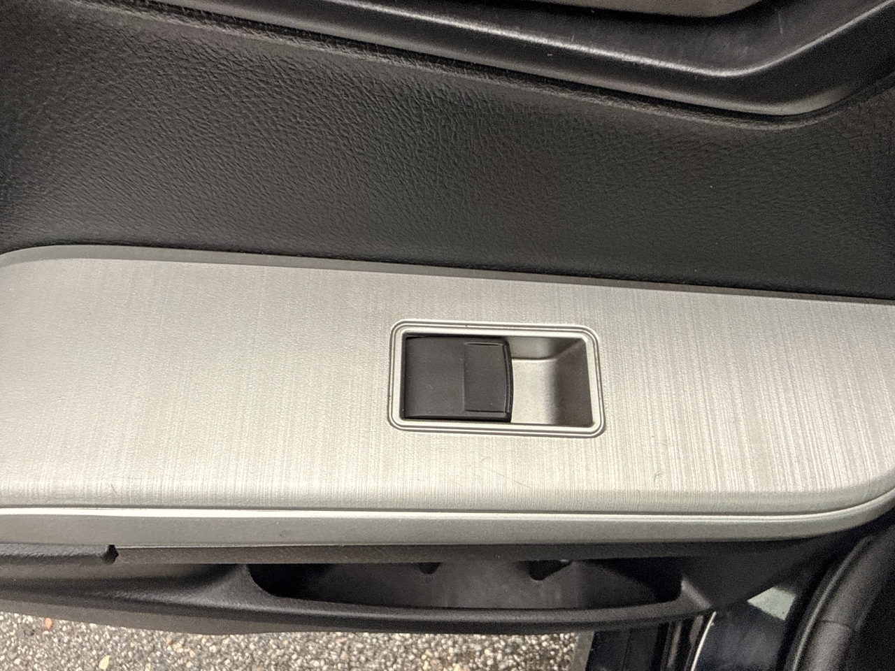 Toyota Camry 4dr Sdn I4 Auto SE w/Special Edition Pkg (Natl) 2013