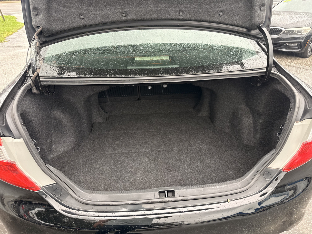 Toyota Camry 4dr Sdn I4 Auto SE w/Special Edition Pkg (Natl) 2013