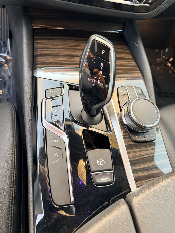 BMW 5 Series 530e iPerformance Plug-In Hybrid 2018