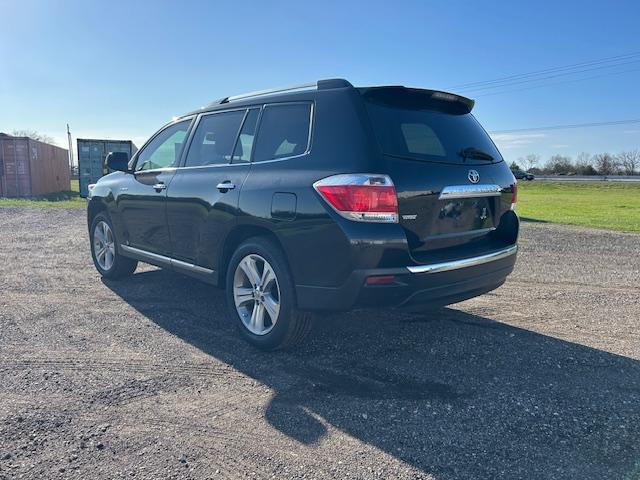 Toyota Highlander Limited 2WD 2013
