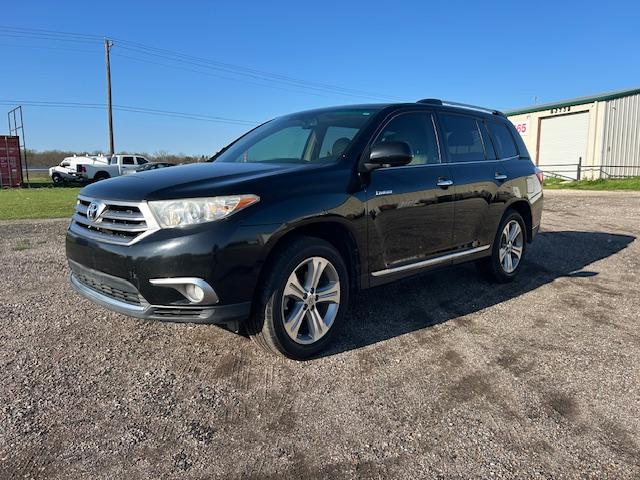 Toyota Highlander Limited 2WD 2013