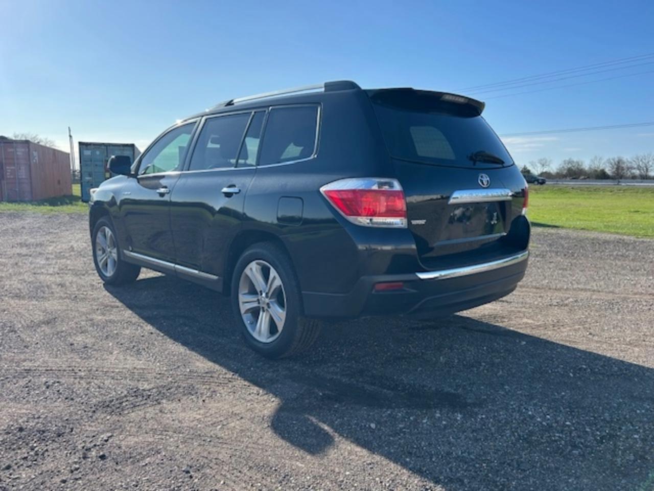 Toyota Highlander Limited 2WD 2013