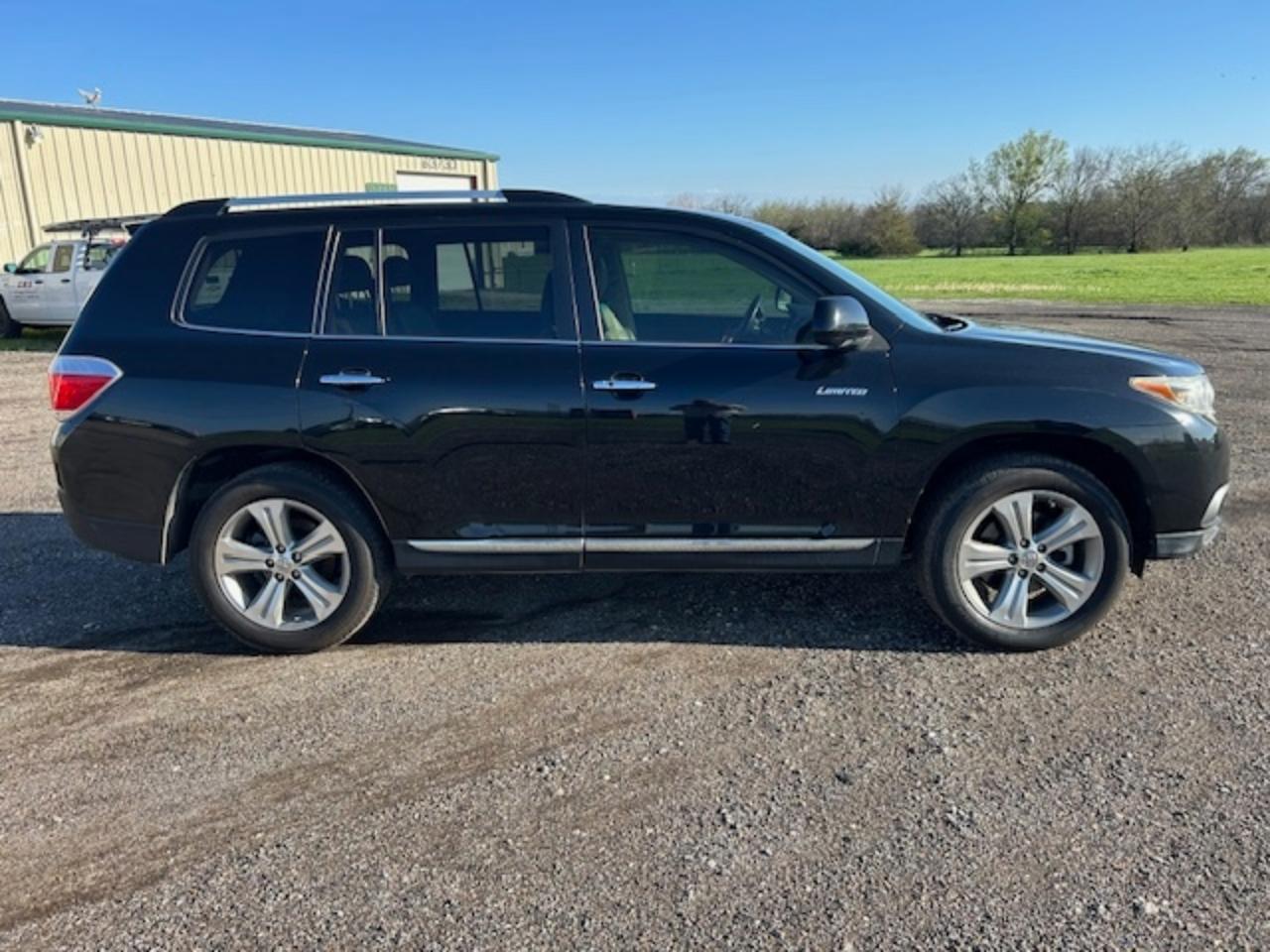 Toyota Highlander Limited 2WD 2013