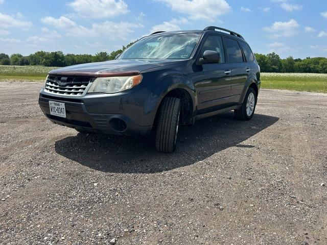 Subaru Forester 2.5X Premium 2011