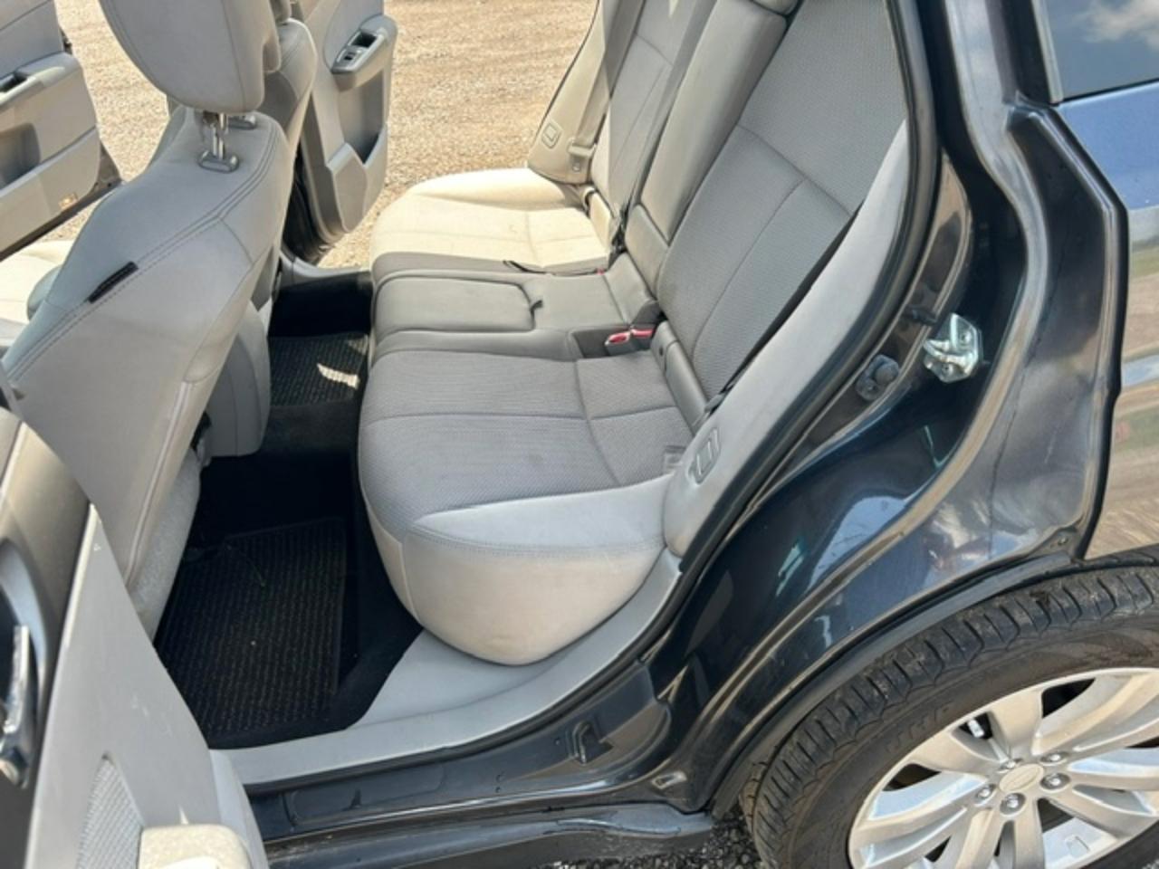 Subaru Forester 2.5X Premium 2011