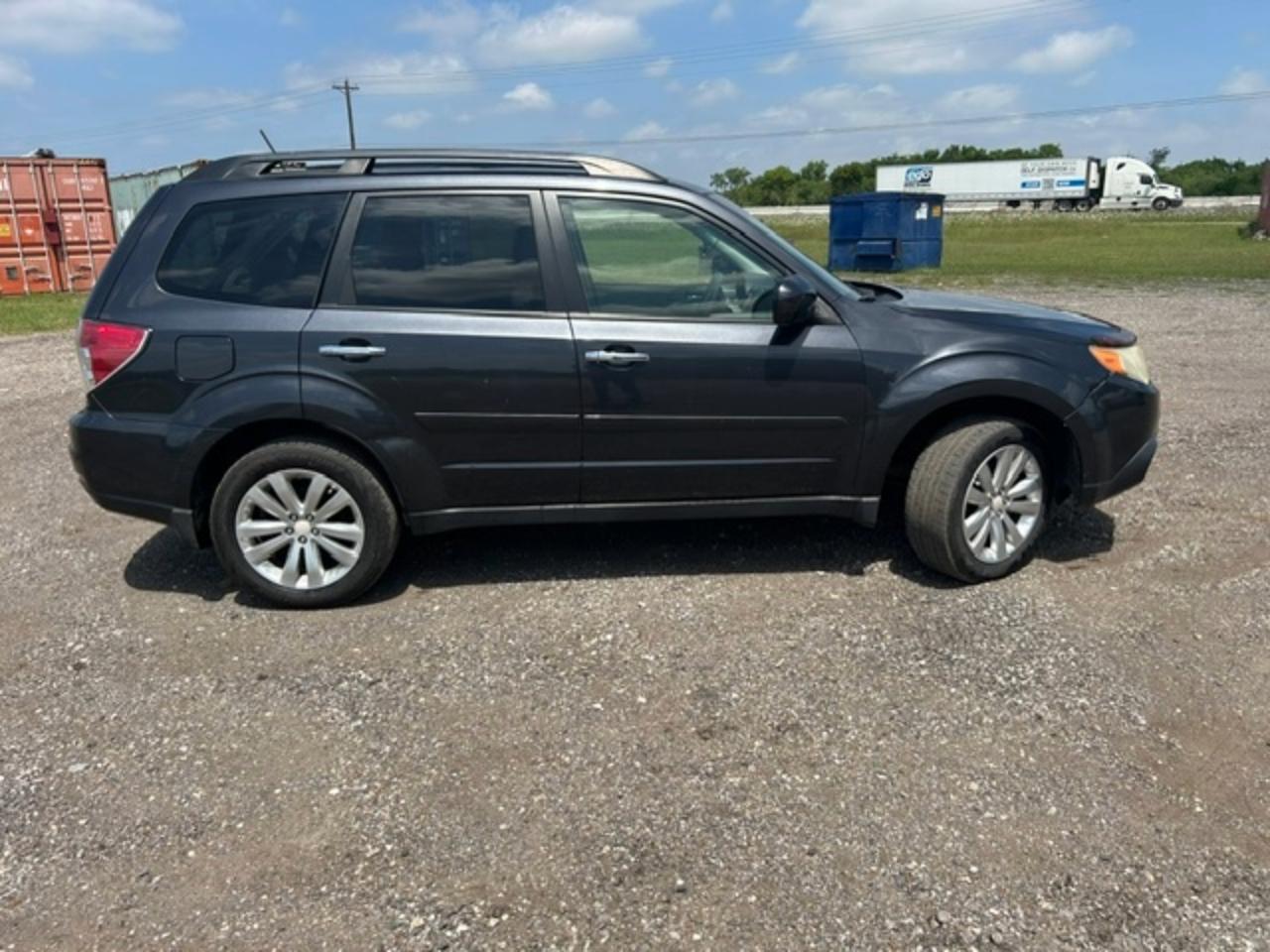 Subaru Forester 2.5X Premium 2011