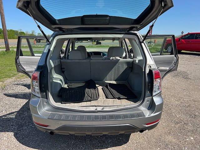 Subaru Forester 2.5X 2010
