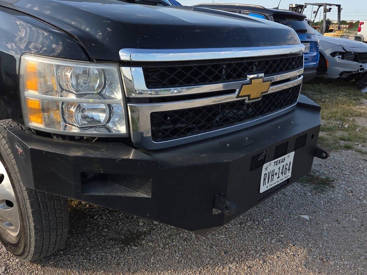 Chevrolet Silverado 3500HD LTZ Crew Cab 4WD 2012