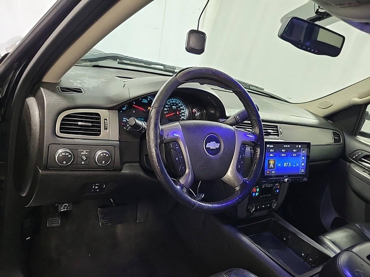 Chevrolet Silverado 3500HD LTZ Crew Cab 4WD 2012