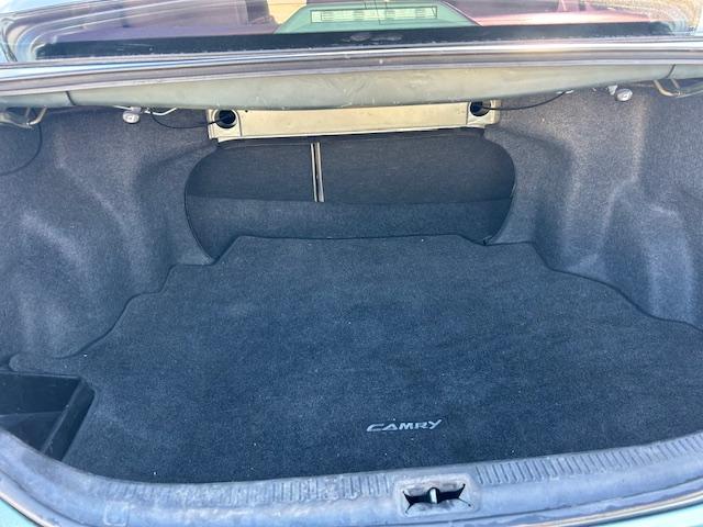 Toyota Camry Base 6-Spd AT 2011