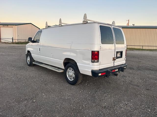 Ford Econoline E-250 2014