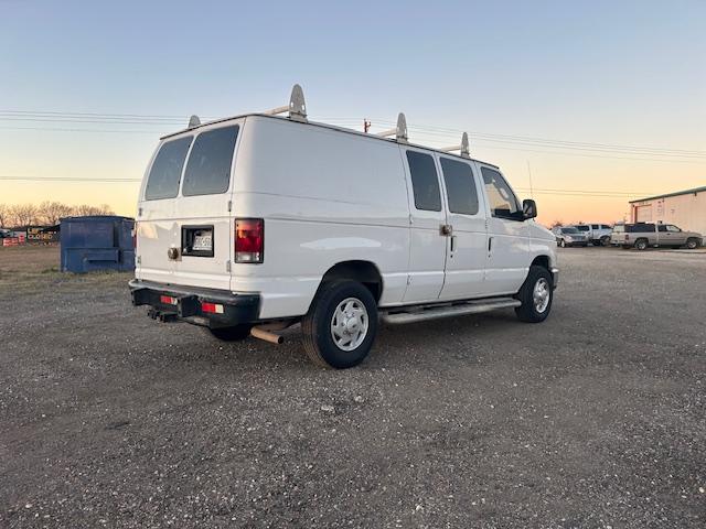 Ford Econoline E-250 2014