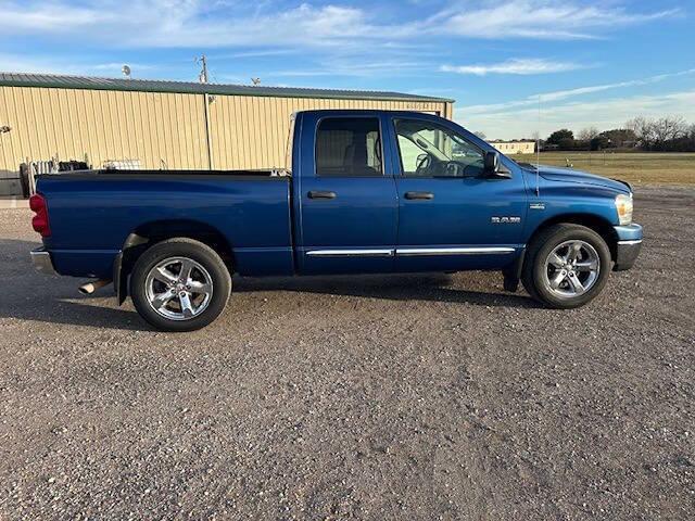 Dodge Ram 1500 SXT Quad Cab Long Bed 2WD 2008