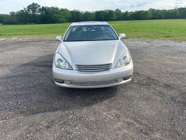 Lexus ES 300 Sedan 2002