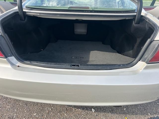 Lexus ES 300 Sedan 2002