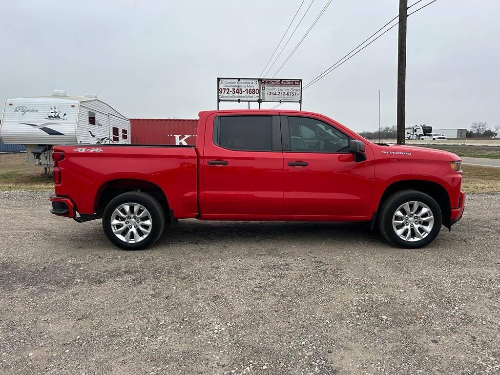 Chevrolet Silverado 1500 Custom Crew Cab Short Box 4WD 2021