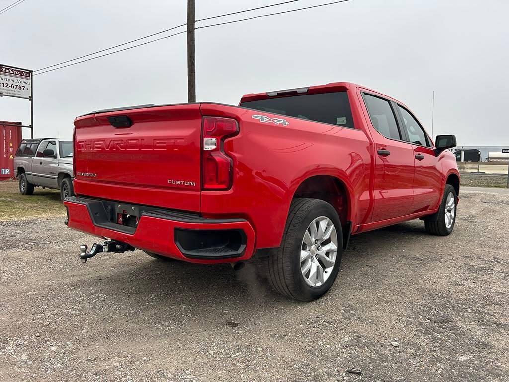 Chevrolet Silverado 1500 Custom Crew Cab Short Box 4WD 2021