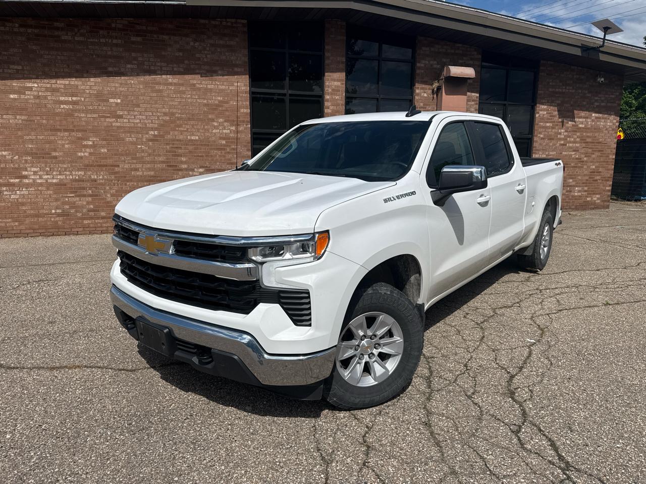 2025 Chevrolet Silverado 1500 LT Crew Cab 4WD