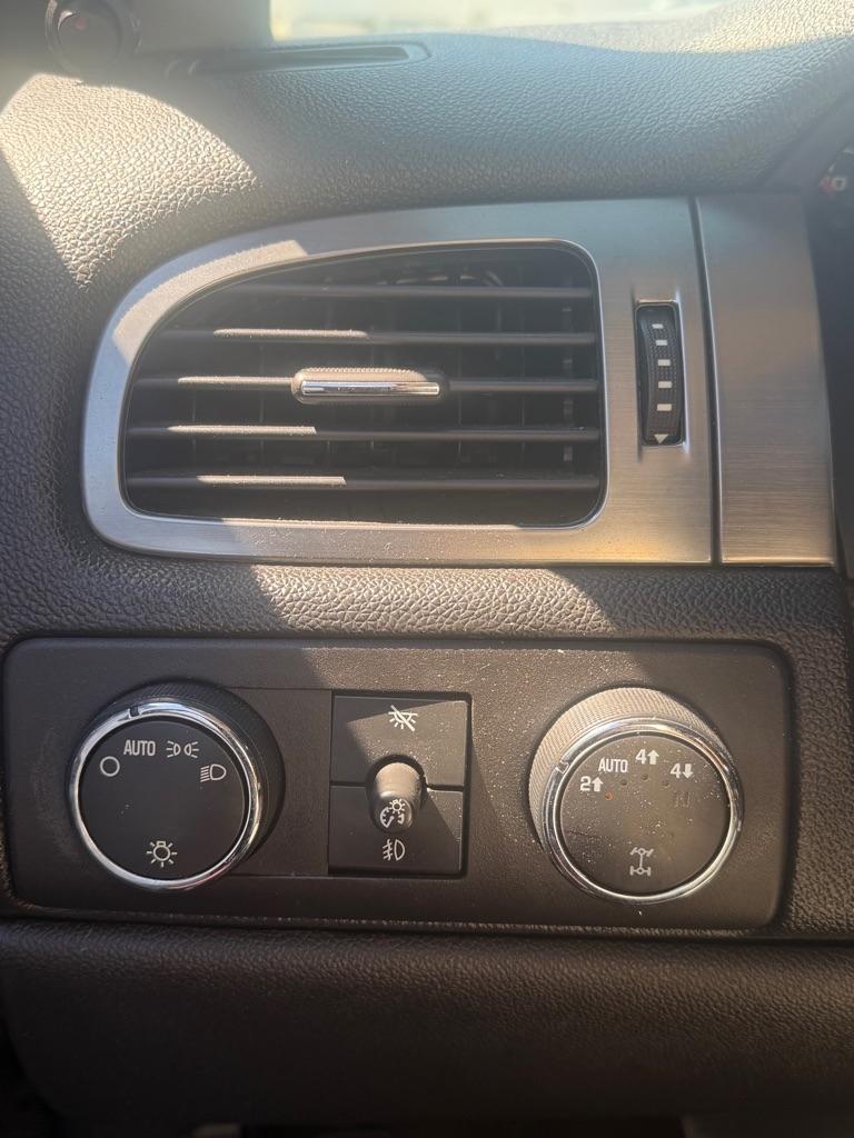 Chevrolet Suburban LS 1500 4WD 2007