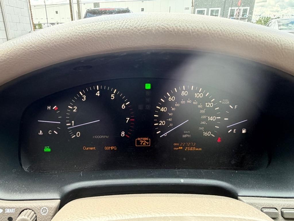 Lexus LS 430 Sedan 2004