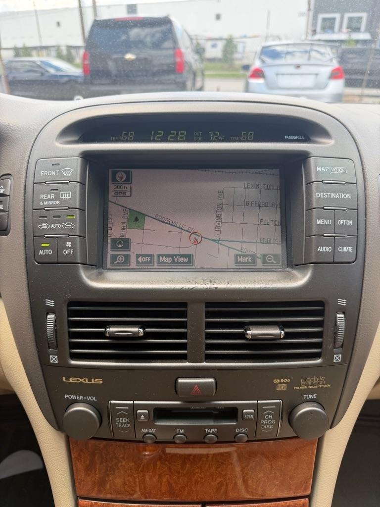 Lexus LS 430 Sedan 2004