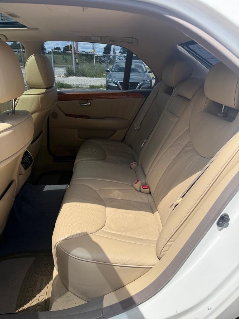 Lexus LS 430 Sedan 2004