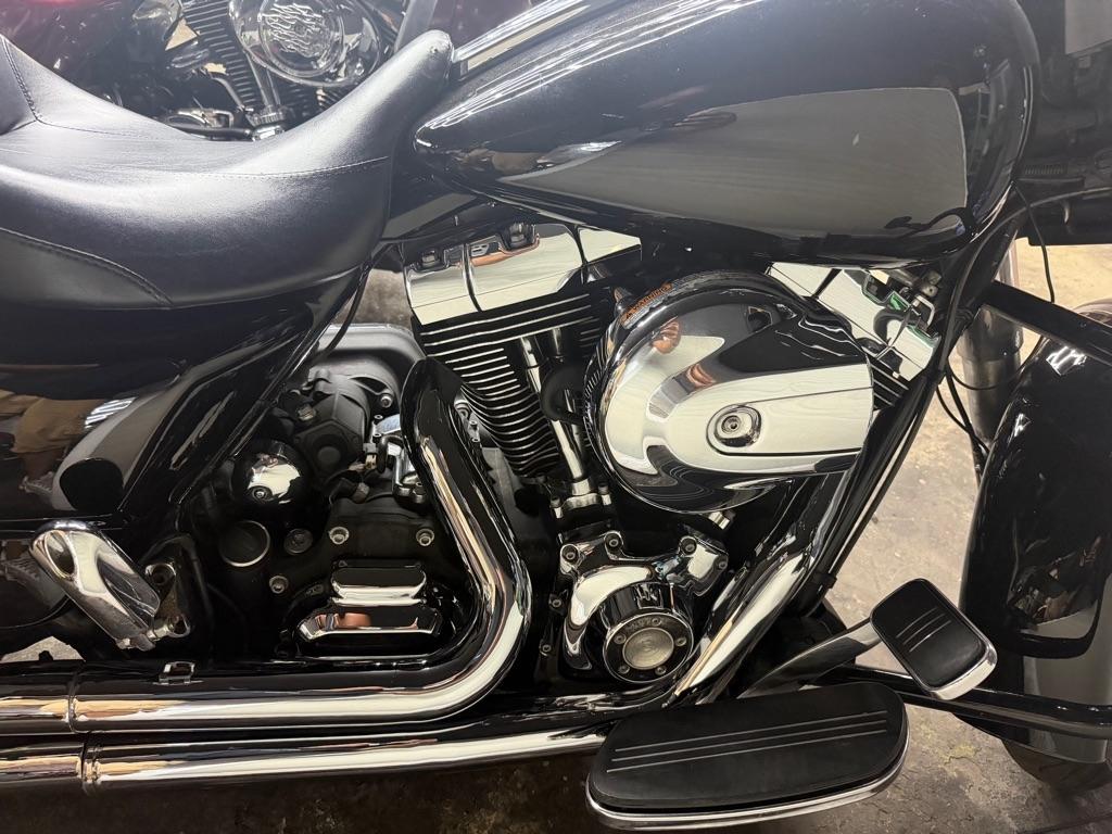 Harley-Davidson FLHXS  2014