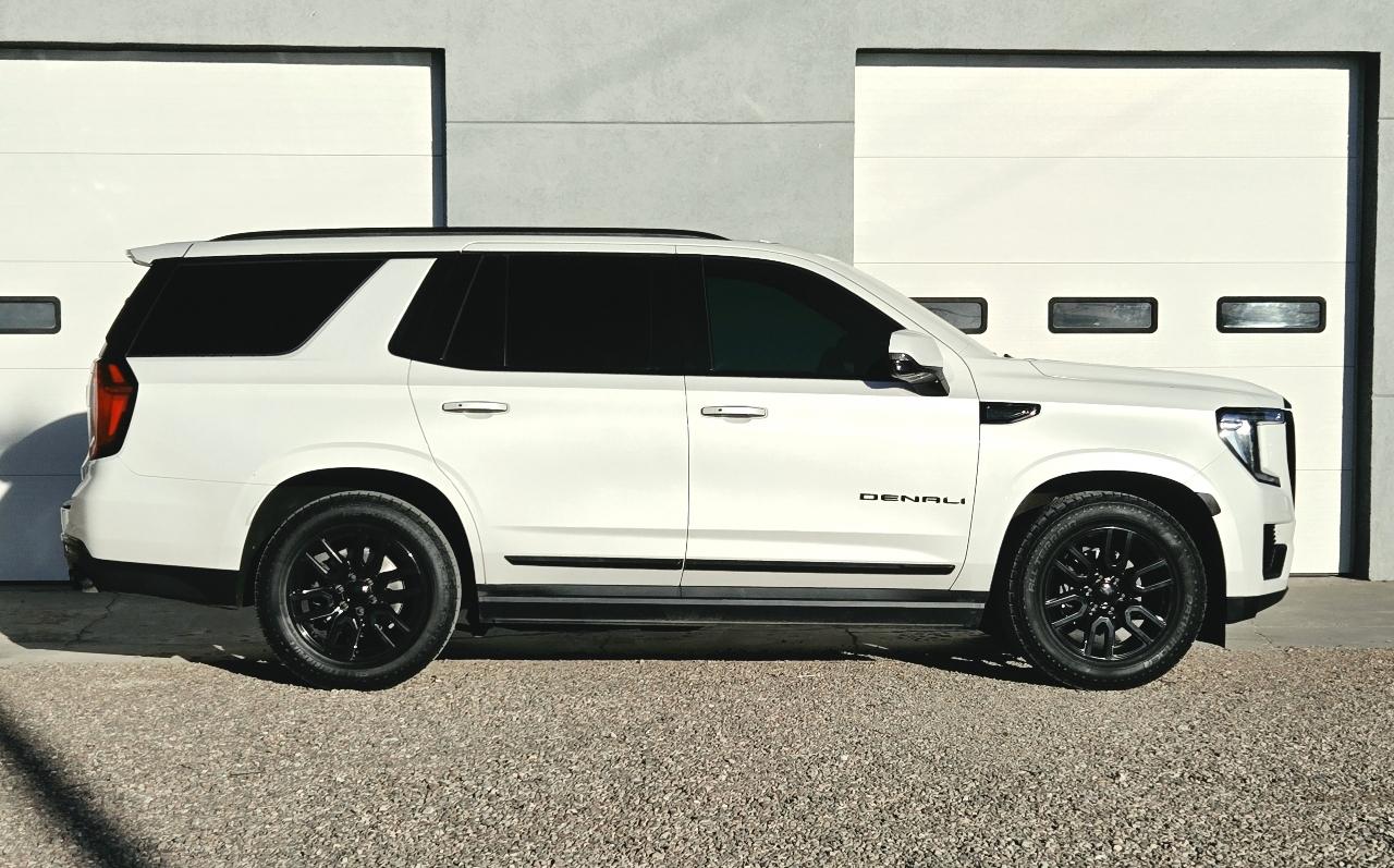 GMC Yukon Denali 4WD 2021