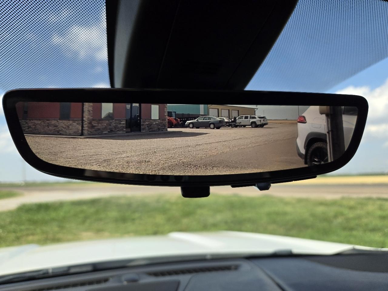 GMC Yukon Denali 4WD 2021