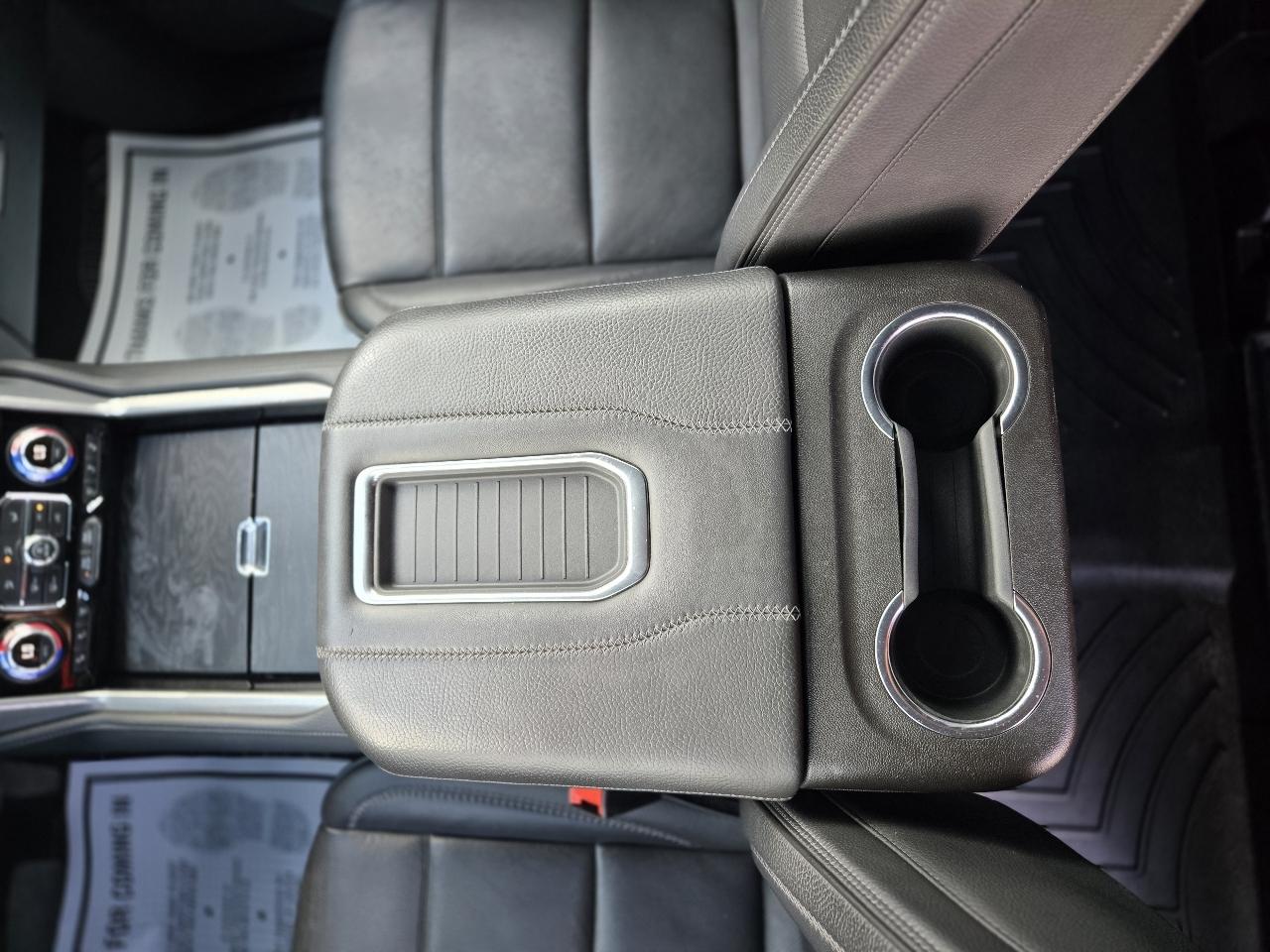 GMC Yukon Denali 4WD 2021
