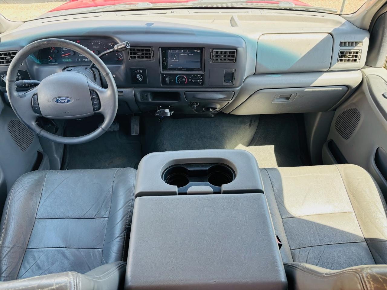 Ford F-350 Chassis Cab  2003