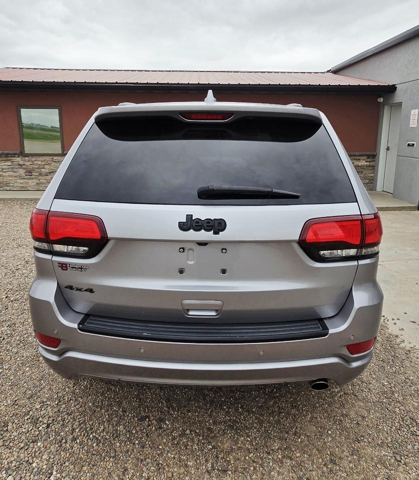 Jeep Grand Cherokee Laredo 4WD 2017