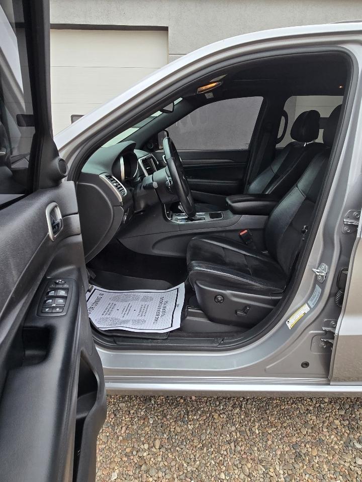 Jeep Grand Cherokee Laredo 4WD 2017