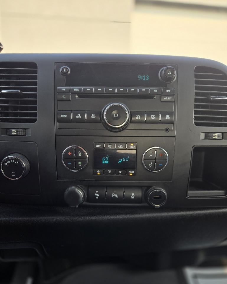 GMC Sierra 1500 SLE Crew Cab 4WD 2013