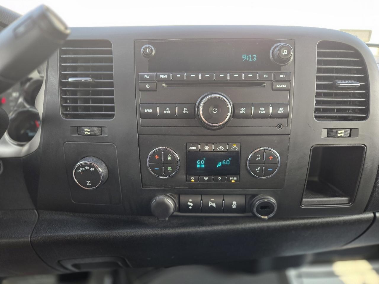 GMC Sierra 1500 SLE Crew Cab 4WD 2013
